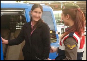 Annesinden şiddet görüp kaçan kızı jandarma buldu