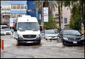 Şiddetli yağmur yaşamı olumsuz etkiledi