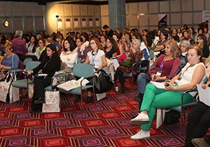 Kadınlar Antalya'da buluştu... Konu; Şiddet...