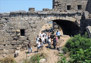 Side Antik Kenti'nde kazılar başladı