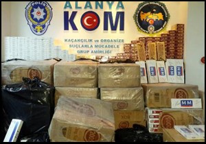 Alanya'da tır dolusu kaçak sigara ele geçirildi