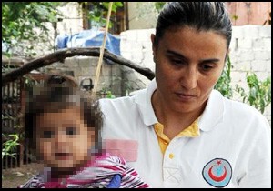 1.5 ve 3 yaşındaki iki kardeş sokağa terk edildi