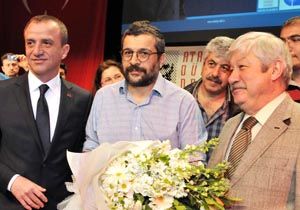Antalya'da Soner Yalçın izdihamı