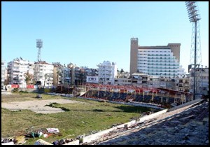 Atatürk Stadyumu'nda yıkım başladı