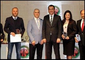 Staj Akademisi mezunlarını verdi