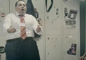 Turkcell, Ata Demirer'in 5-3-2 demesine alındı reklamı yasaklattırdı
