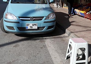 Yola tabure koyan 2 esnafa 412'şer lira ceza