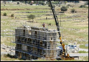 Patara Tak'ı restore ediliyor