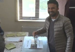 Tarkan oyunu kullandı
