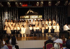 'Atatürk Çocukları' yine çınlattı