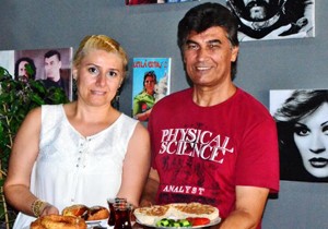 Dizi oyuncu Lütfü Altın'dan sanat kafe