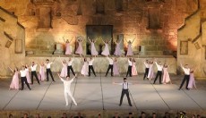 'Zorba', Antalya'da ayakta alkışlandı