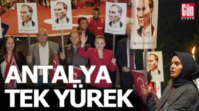 Antalya'da fener alaylı bayram coşkusu