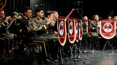 Askeri bandodan Cumhuriyet konseri