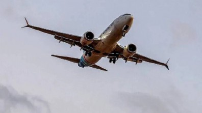 Bomba ihbarı yaptılar: Uçak acil iniş yaptı