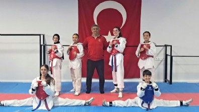 Burdurlu tekvandocuların hedefi Türkiye birinciliği