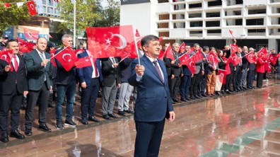 Büyükşehir’de Cumhuriyet kutlaması