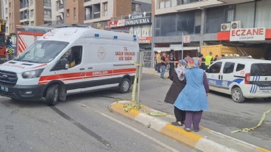 Hafriyat kamyonu eczaneye daldı; 7 yaralı