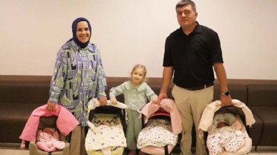 İkinci çocuk isterken, dördüzleri oldu