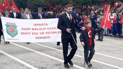 Isparta'da Cumhuriyet Bayramı coşkuyla kutlandı