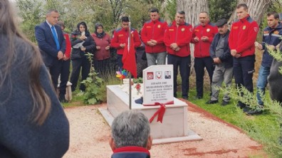 Kazada ölen mesai arkadaşlarını unutmadılar