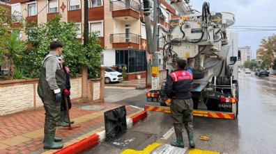 Kepez’de yağmur suları kontrol altında
