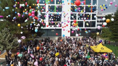 Lösemiyi yenen Hasan için gökyüzüne balon bırakıldı