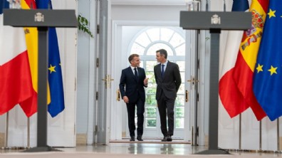 Macron'dan İngiltere’ye çağrı: AB'ye dönün
