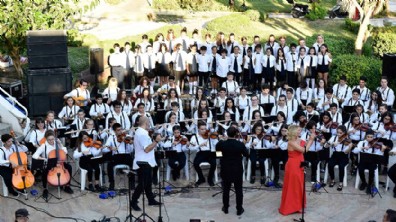 Muratpaşa, genç seslerini arıyor