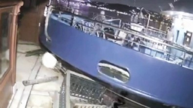 Yolcu vapuru yalıya çarptı