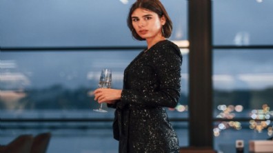 Davet Kıyafet Kuralları: Kokteyl, Black Tie ve Smart Casual Arasındaki Farklar