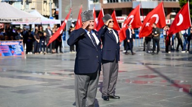 Gaziler Günü Antalya'da törenle kutlandı