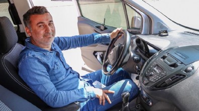 Özgür öğretmen, öğrencilerine kavuşmak için gün sayıyor
