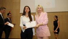 AÜ öğrencilerinin proje başarısı ödüllendirildi