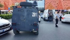 AVM’de silahlı saldırı: 2 yaralı