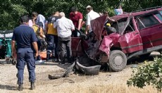 Afyon'da otomobiller çarpıştı: 1 ölü, 5 yaralı