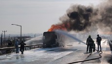 Akaryakıt yüklü tanker alev alev yandı
