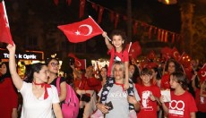 Alanya'da 7'den 70'e Cumhuriyet coşkusu