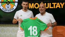 Alanyaspor'da 4 imza birden