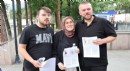Anne ve iki oğlu aynı okulda üniversite sınavına girdi