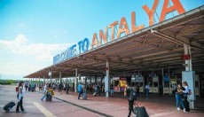 Antalya Havalimanı'nda yolcu trafiği 3 milyonu aştı