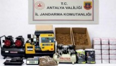 Antalya'da 17 kilo kıyılmış tütün ele geçirildi