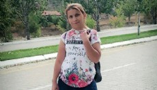 Antalya'da 2 çocuk annesi kazada öldü, sürücü kaçtı