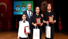 Antalya’da 24 Kasım Öğretmenler Günü kutlandı