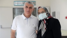 Antalya'da 37 yıllık eşinin böbreğiyle yaşama tutundu