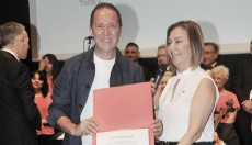 Antalya'da Zeki Müren şarkıları