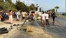 Antalya'da araç devrildi: 2 yaralı