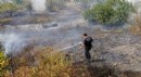 Antalya'da bahçede başlayan yangın büyümeden söndürüldü