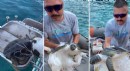 Antalya'da çuvala dolanan caretta carettayı kurtardı