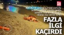 Antalya'da fazla ilgiden rahatsız olan caretta caretta yumurtlamadan denize döndü